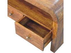 Artisan Furniture Madera maciza Unidad multimedia Darcy con 3 cajones y estantes abiertos, en castaño