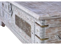 Baúl madera de mango en blanco envejecido