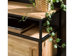 Consola industrial de madera de acacia y metal Montréal con almacenamiento y puertas correderas
