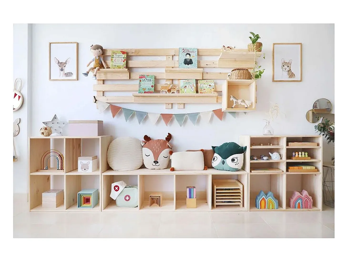 Estantería de cubos de madera cruda Dinamic 4 espacios
