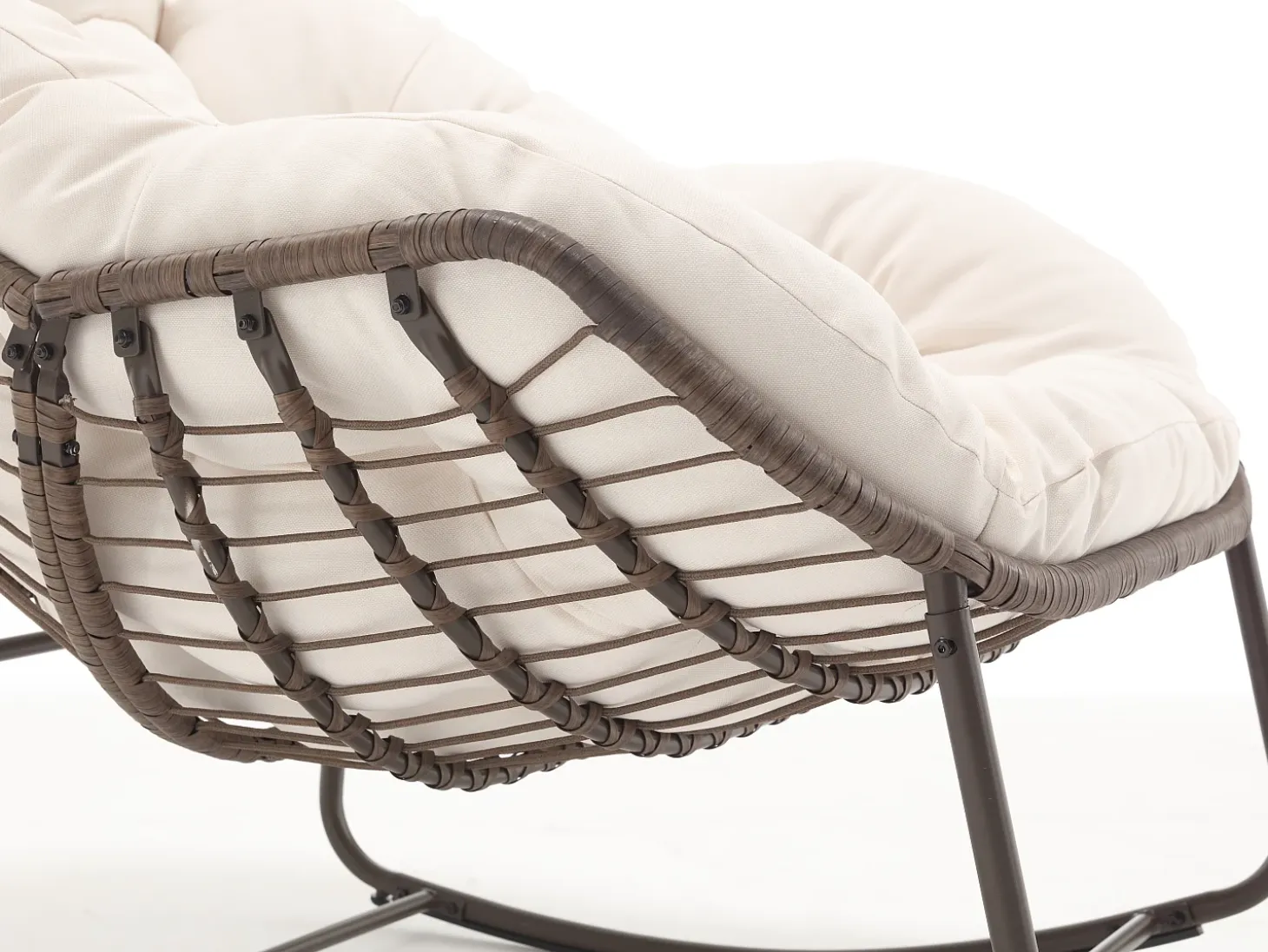 Mecedora de ratán - Estructura de acero con cojín suave - Para uso en interiores y exteriores