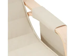 Mecedora de tela color crema