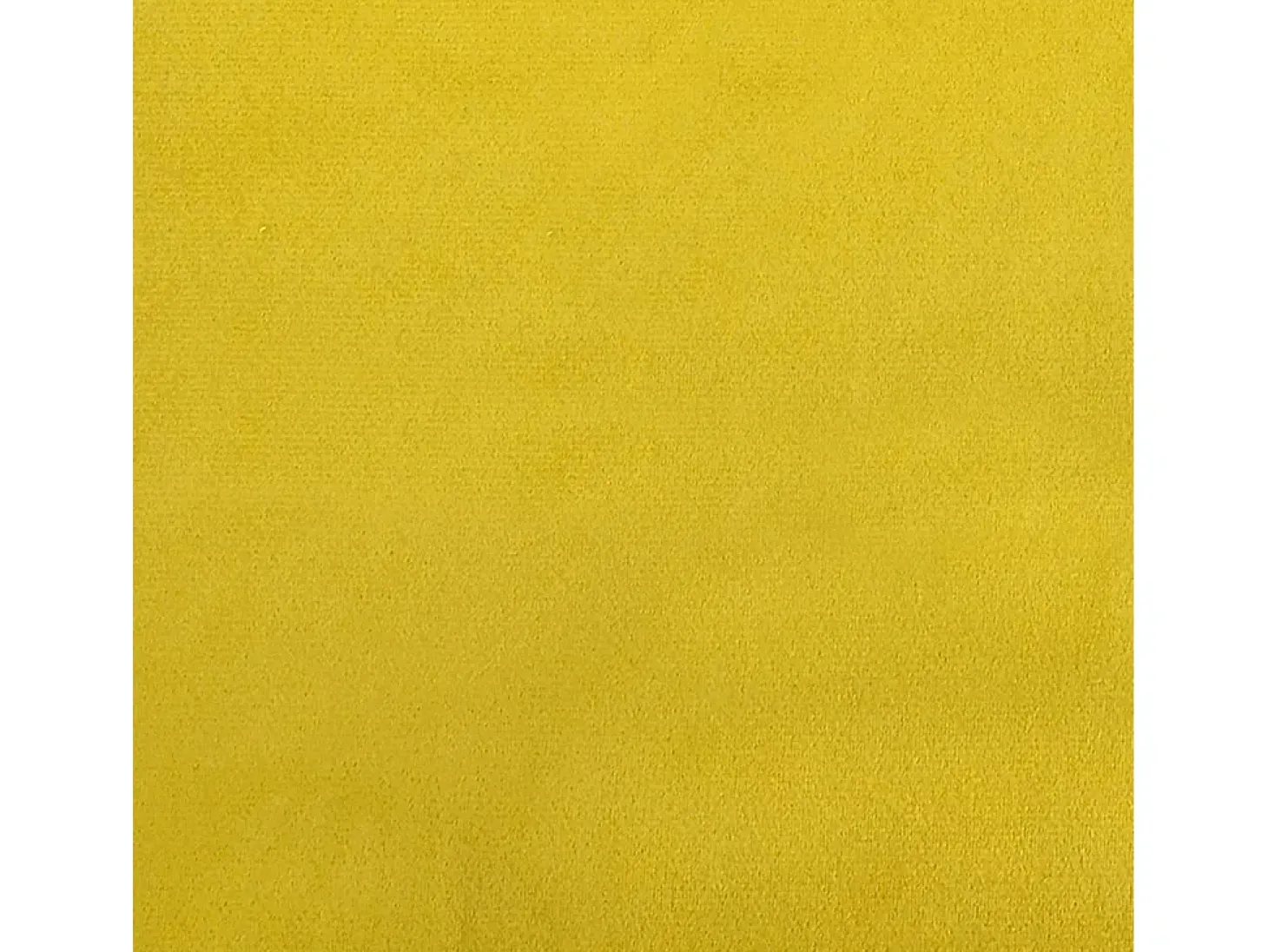 Mecedora de terciopelo amarillo mostaza