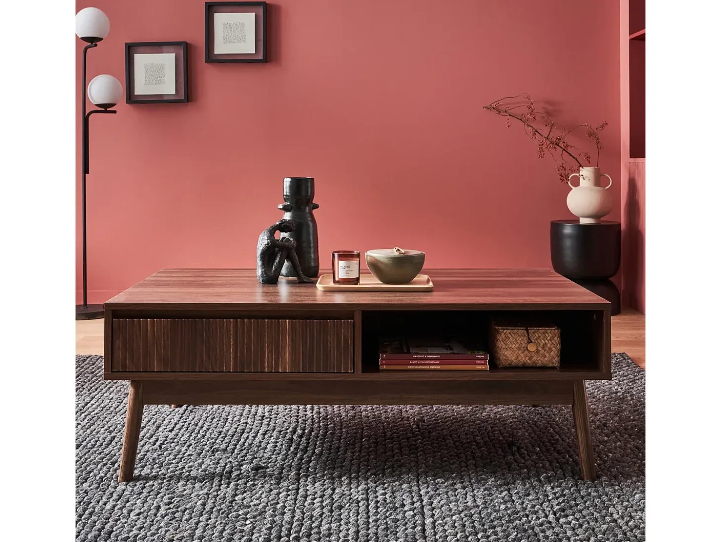 Mesa de centro con decoración de madera, 1 cajón madera oscura