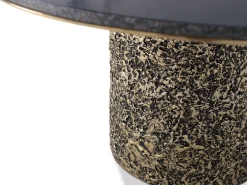 Mesa de centro tapa de mármol base de metal elegancia refinada