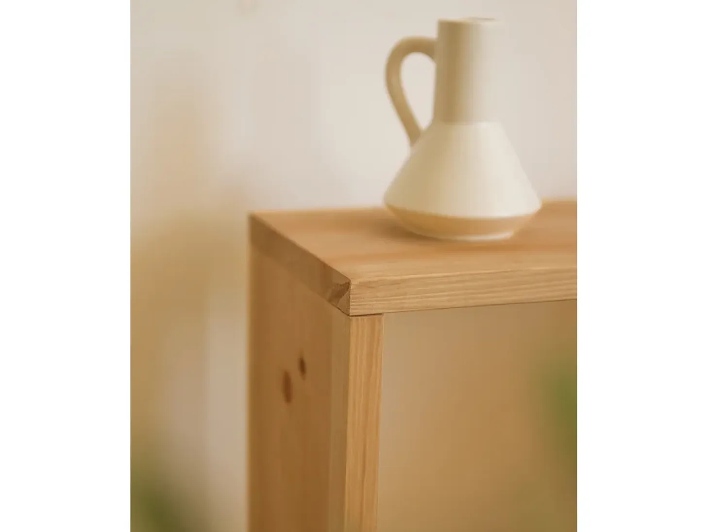 Mesita de noche de madera maciza en tono roble medio de 40x20cm - MELLER - DECOWOOD