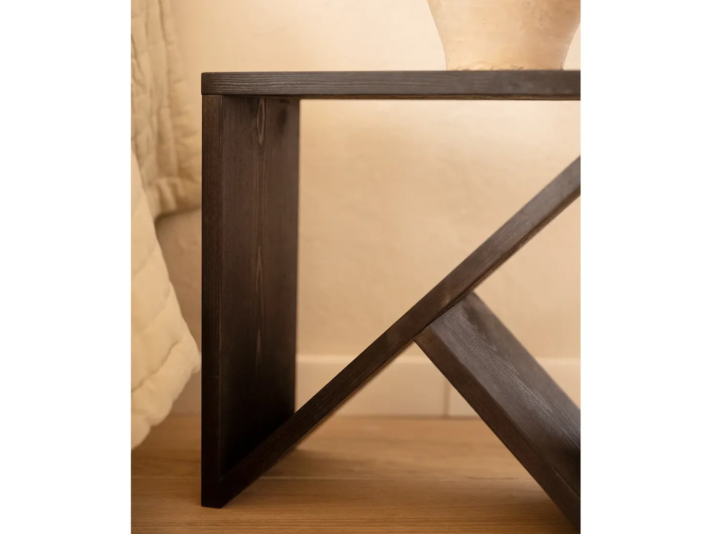 Pack 2 mesitas de madera maciza en tono negro de 50x50cm - STOKE - DECOWOOD
