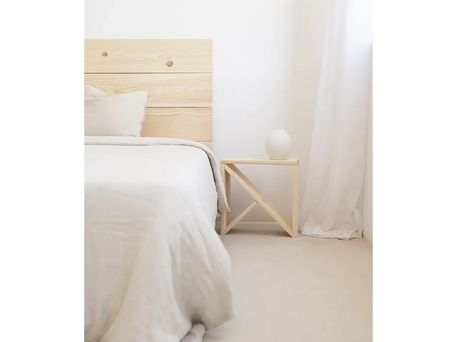 Pack 2 mesitas de madera maciza en tono natural de 40x40cm - STOKE - DECOWOOD