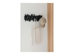 Perchero de diseño Sticks, montado en la pared
