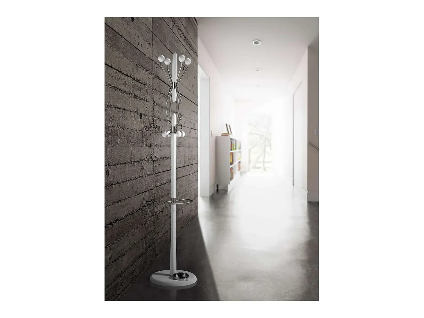 Perchero mod. 425 con paragüero herrajes cromo satinado lacado blanco, 184 cm(alto)37 cm(