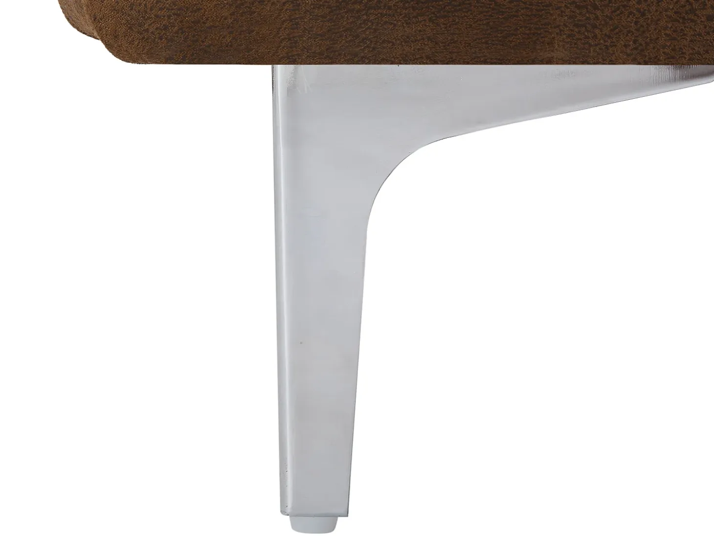 Sillón chesterfield de microfibra con acabado de piel envejecida capitoné EDWINA