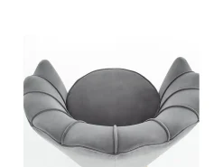 Sillón de concha de terciopelo gris con patas doradas CAPRICA