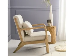 Sillón de diseño de madera y tela beige