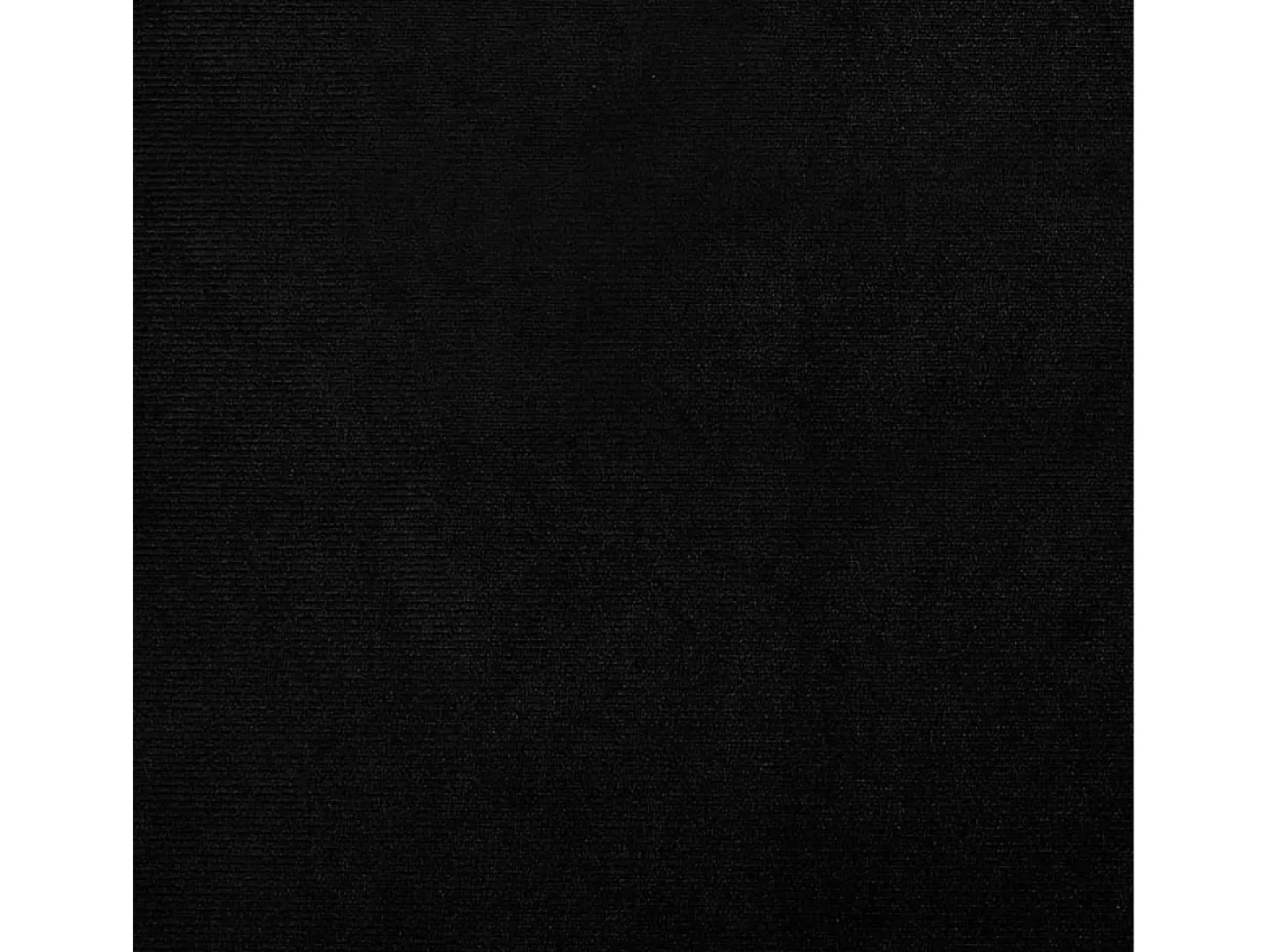 Sillón de terciopelo negro