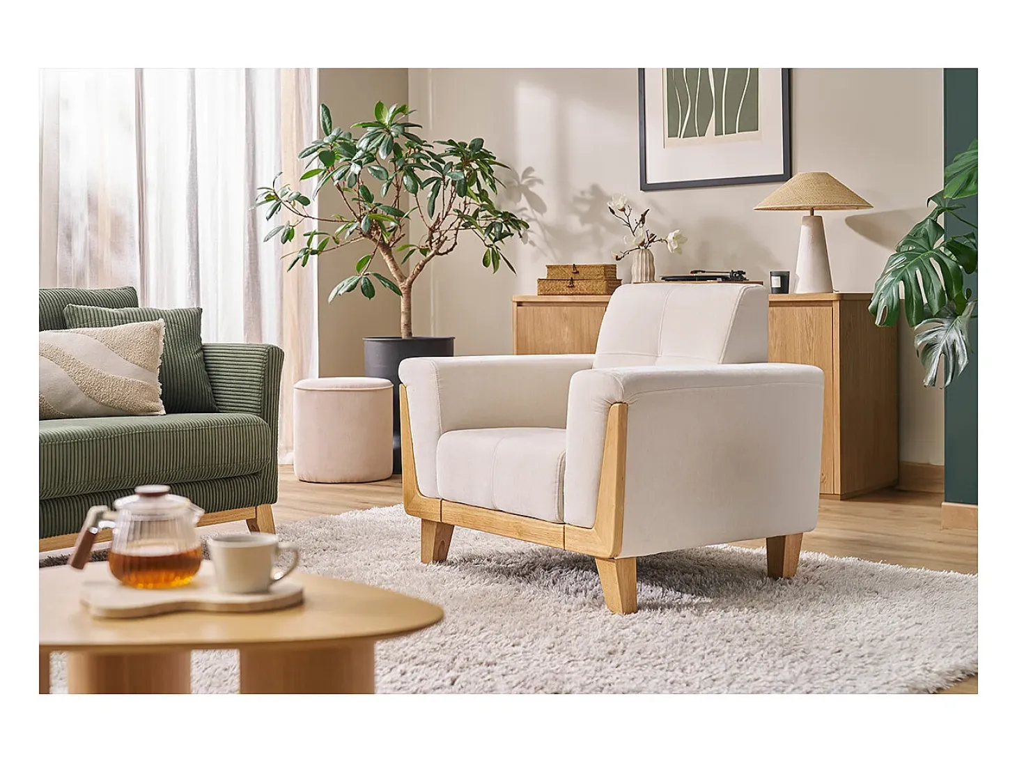 Sillón escandinavo blanco patas madera FJORD