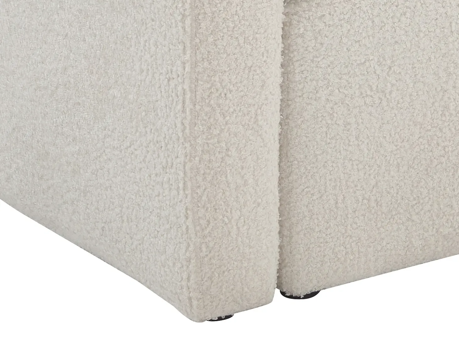 Sillón y puf de tela de rizo blanco estilo clásico atemporal JOVANA