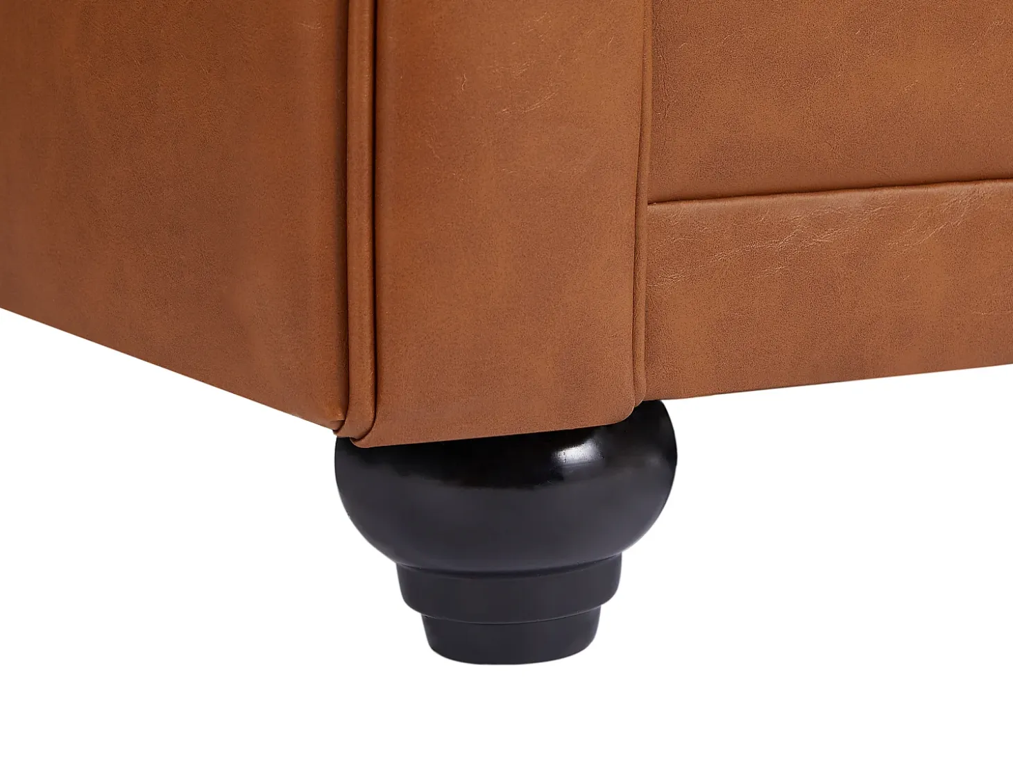 Sofá 3 plazas de piel de vaca color camel CHESTERFIELD