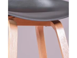 Taburete nórdico con patas de madera de haya (63cm) - Daxer - Negro