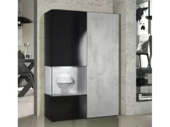 Vitrina Cómoda Morena, cuerpo en negro mate/ puerta derecha e inserción con apariencia de óxido de hormigón con iluminación LED