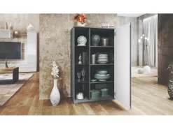 Vitrina Davos, vitrina independiente con 3 estantes de cristal y 8 compartimentos incl. LED, antracita mate/negro de alto brillo (71,5 x 134 x 35 cm)