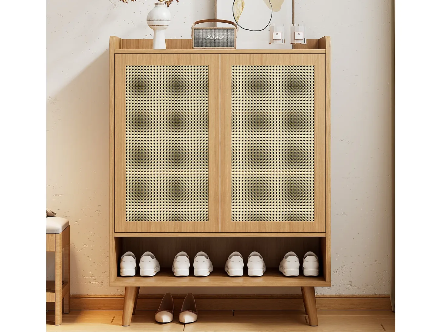 Zapatero de ratán natural, diseño moderno, con 2 puertas y 5 estantes, madera maciza, color roble claro (80x37x105 cm)