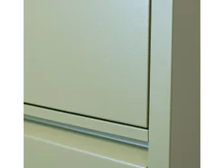 Zapatero Pisa de 3 puertas en metal verde. Se entrega montado.